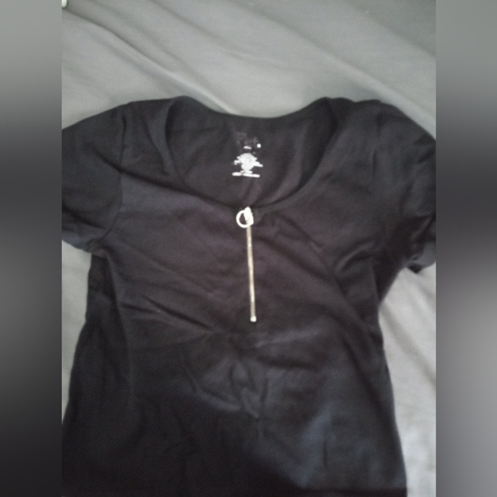 FCT basics women's form fitting zip up top size: L